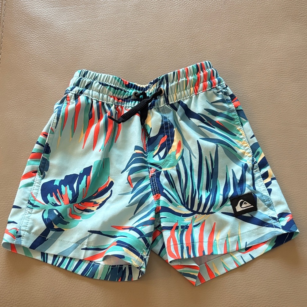 Quiksilver Leafy Pattern Board Shorts